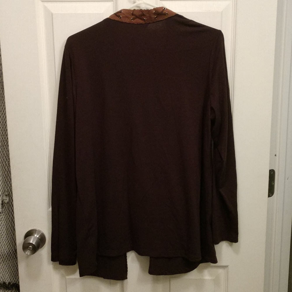 Top - Picture 3 of 3